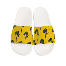 Load image into Gallery viewer, Mazzu 440  yellow Slide Sandals - White
